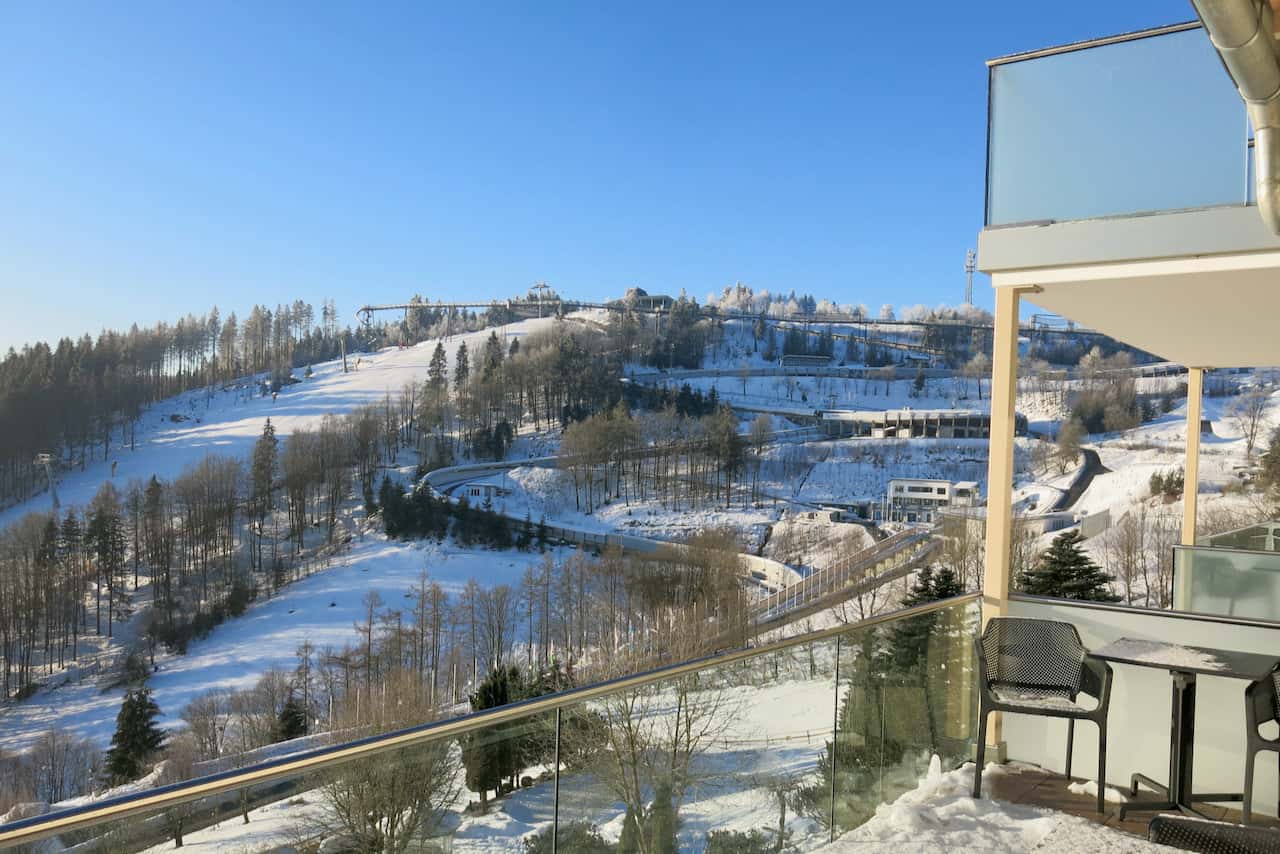 Stylish 6p apartment with a view