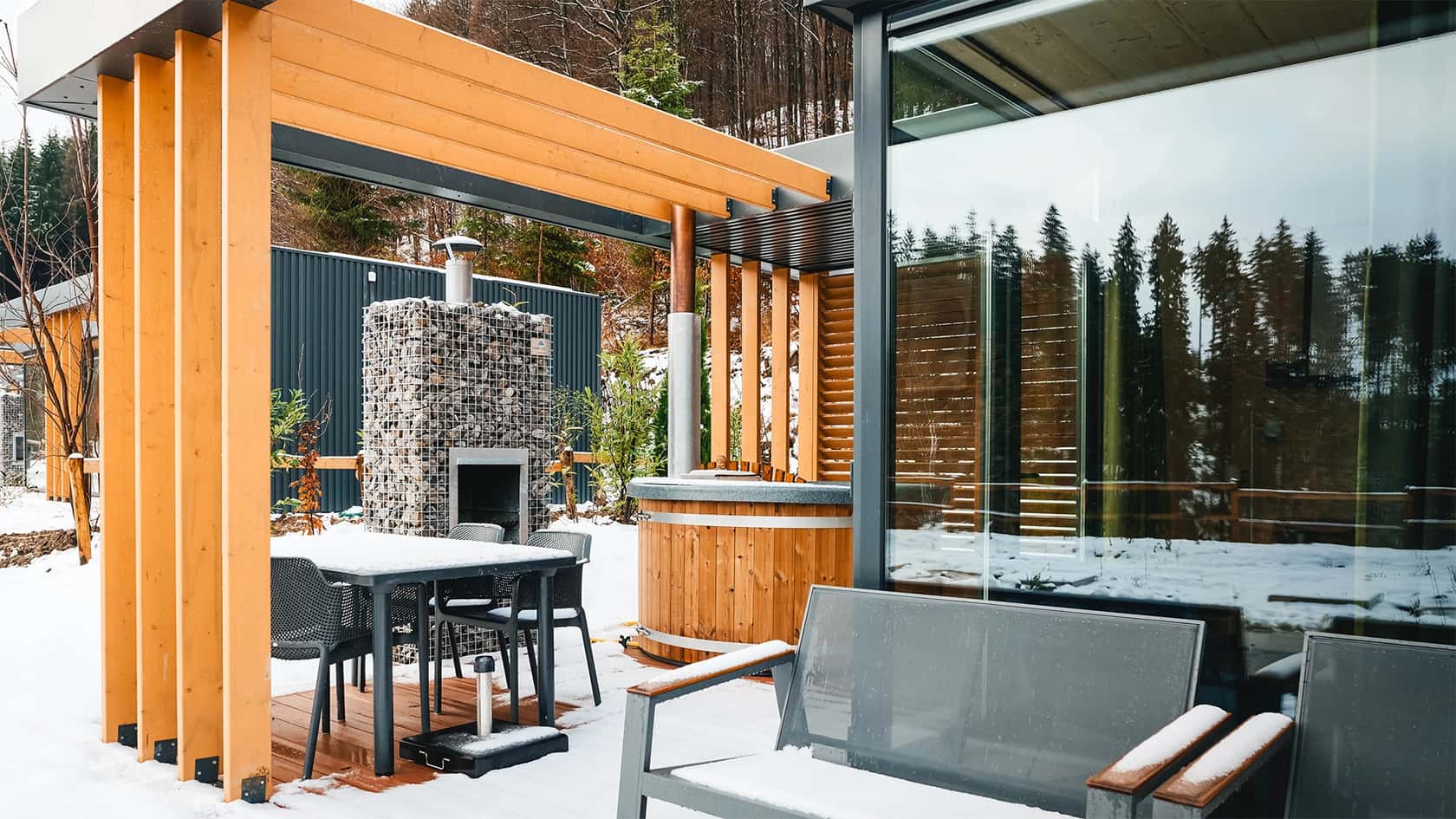4P Wellness Cottage with Hottub