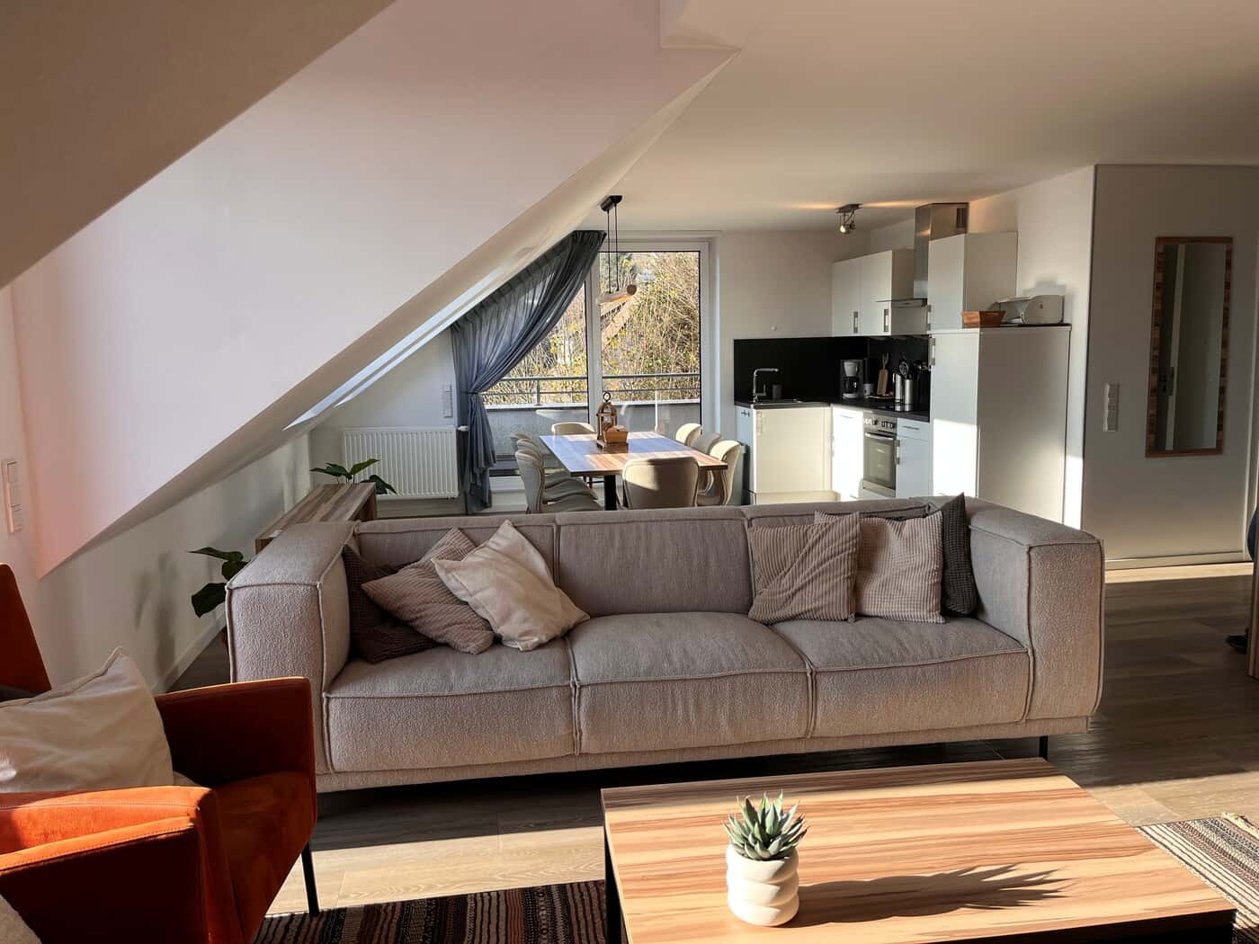 Modern 8P penthouse in a prime location