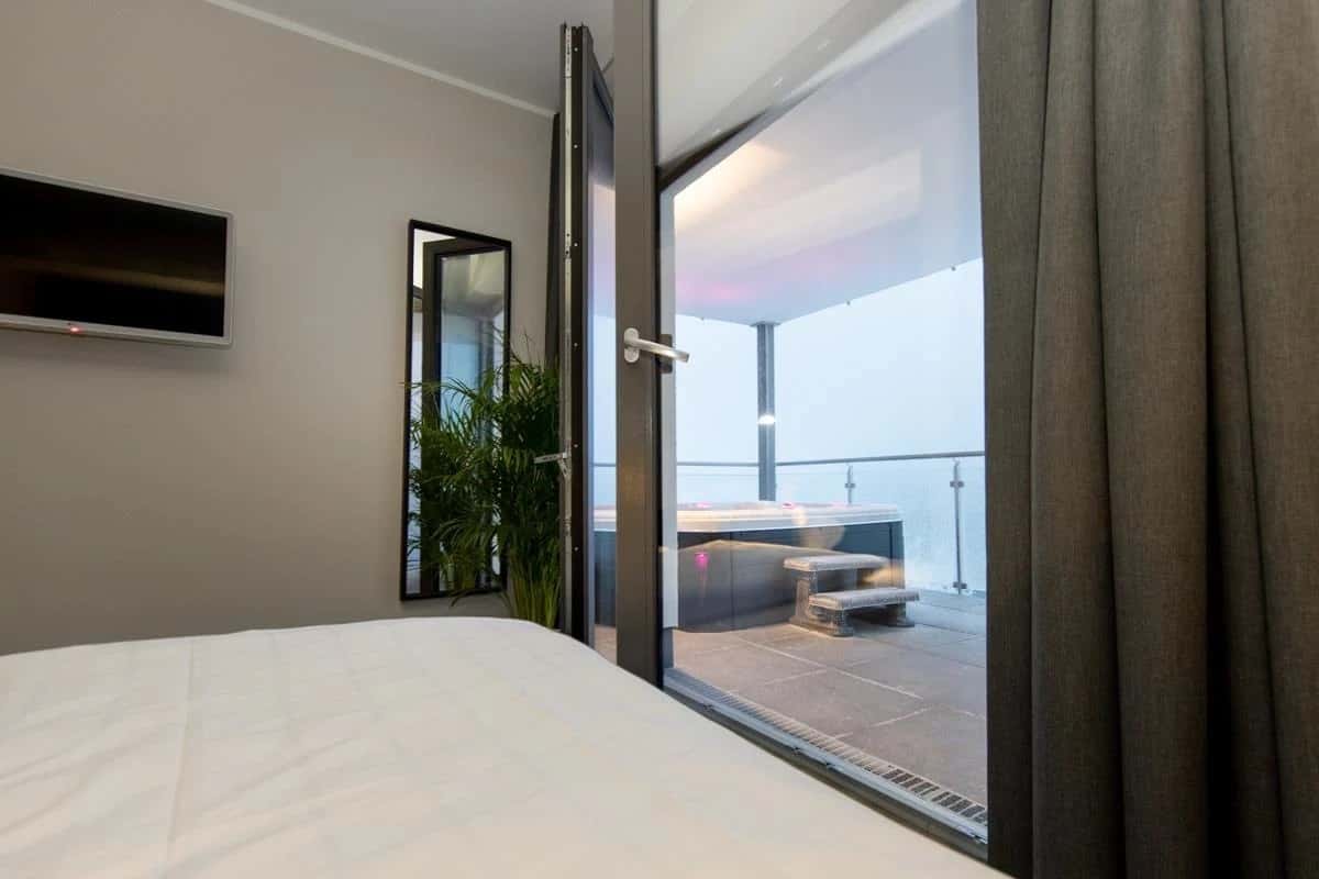2-bedroom apartment with jacuzzi